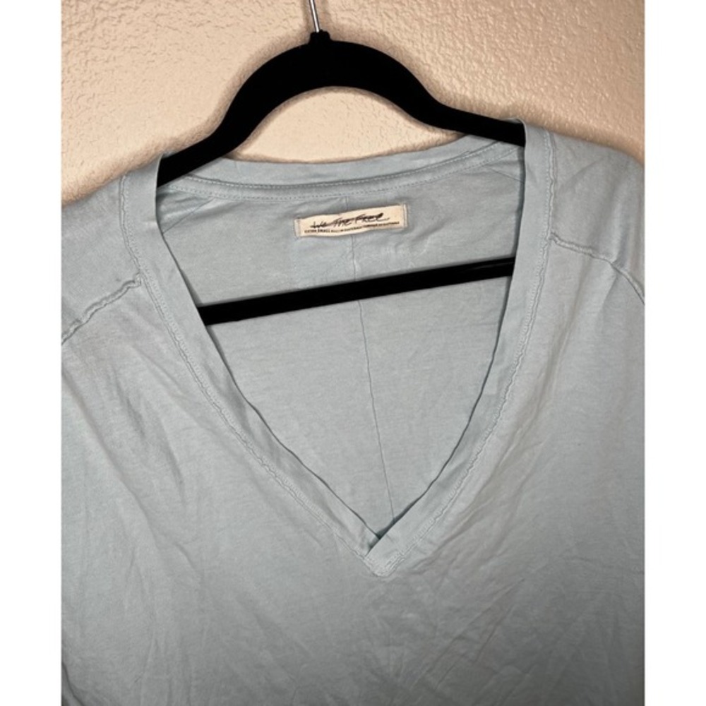 Free‎ People We The Free Light Blue Deep V-neck Long Sleeve Sz XS Oversized EUC - Picture 3 of 11